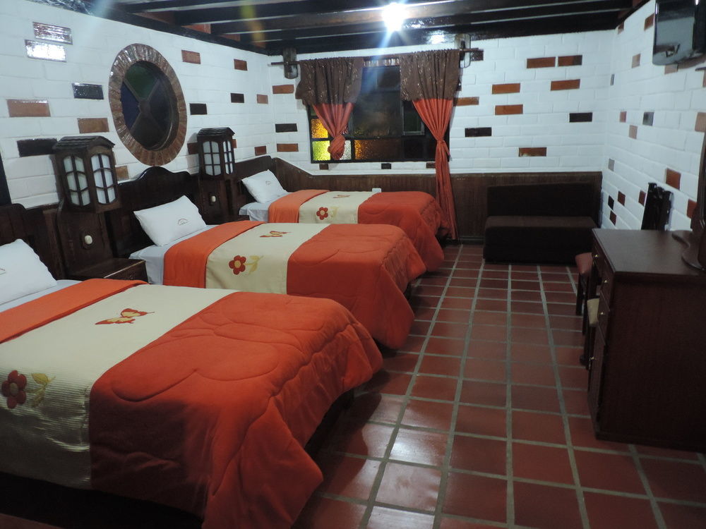 Jardines De Chamana Hotel Banos  Exterior photo